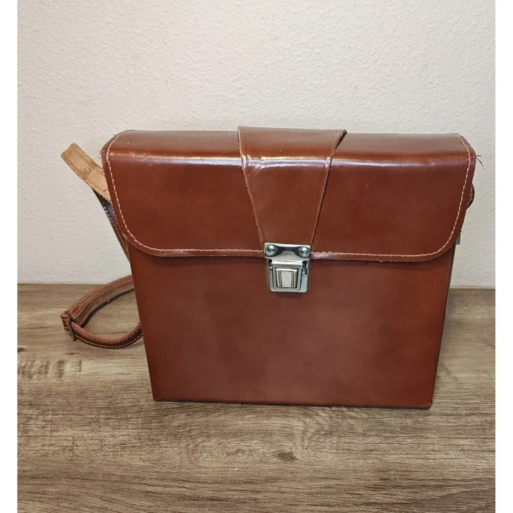 Polaroid SX-70 Land Camera Instant SLR Brown Tan Leather Folding Case Flash Bar